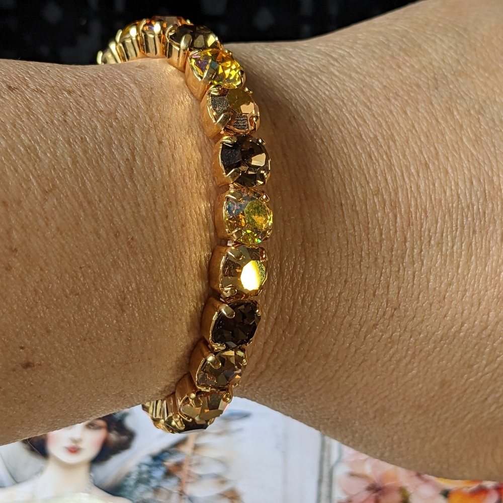 Swarovski Elements Smokey Topaz Crystals Stretchy Bracelet in Gold - Picture 4 of 6
